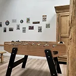 Au Pre Delloye Nyaraló *