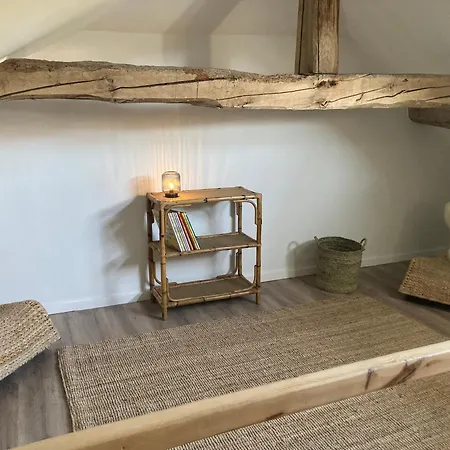 Au Pre Delloye Holiday home *